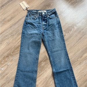 Grlfrnd low rise Bella jeans